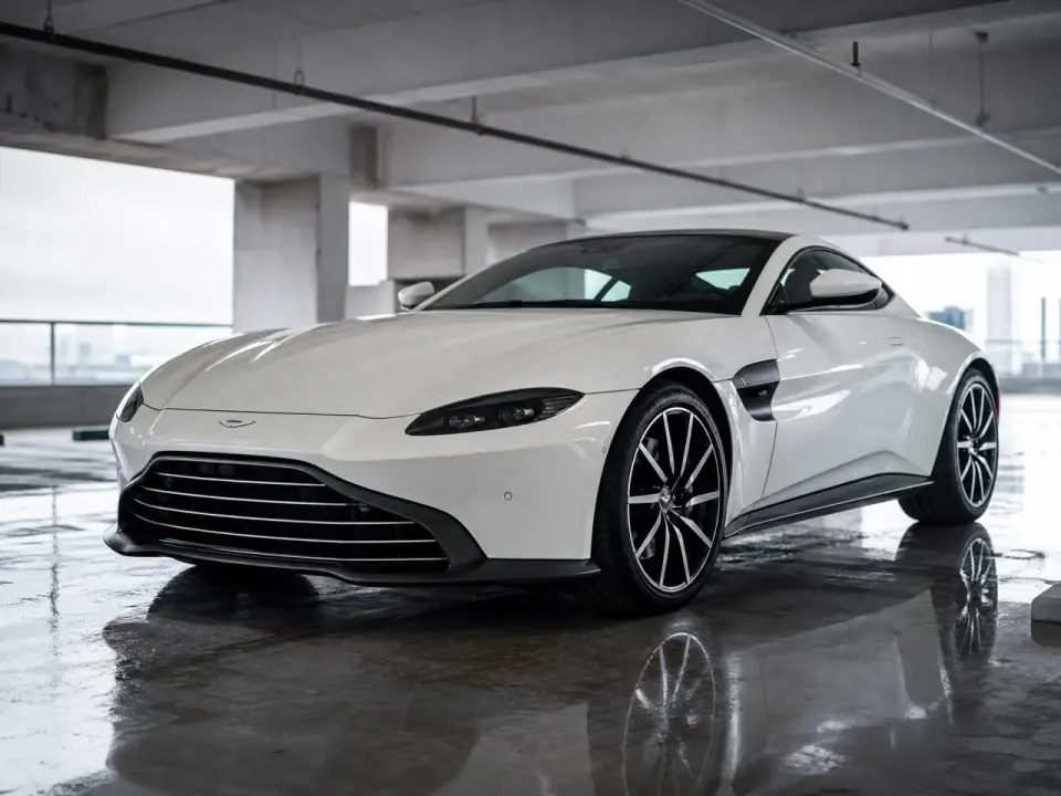 Aston Martin Vantage — аренда в Алматы