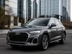 Audi Q5 2023 — спереди