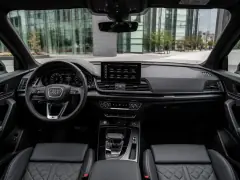 Audi Q5 2023 — салон