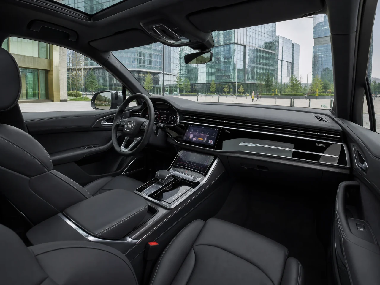 Audi Q7 — салон