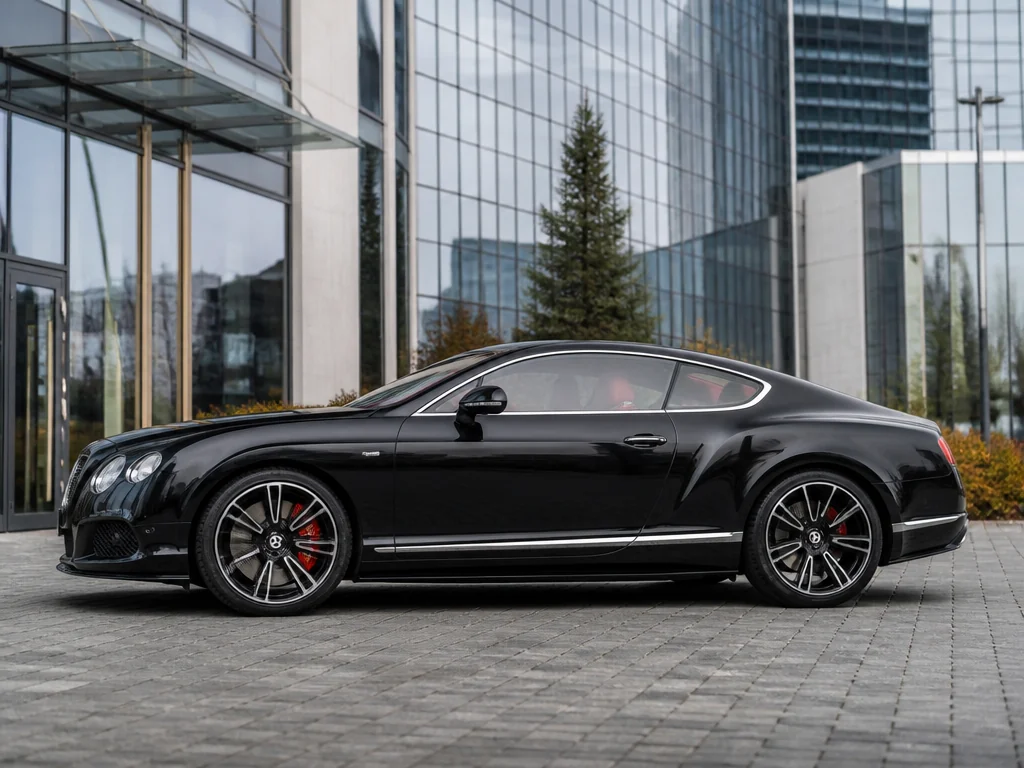 Bentley Continental GT 2016 — сбоку