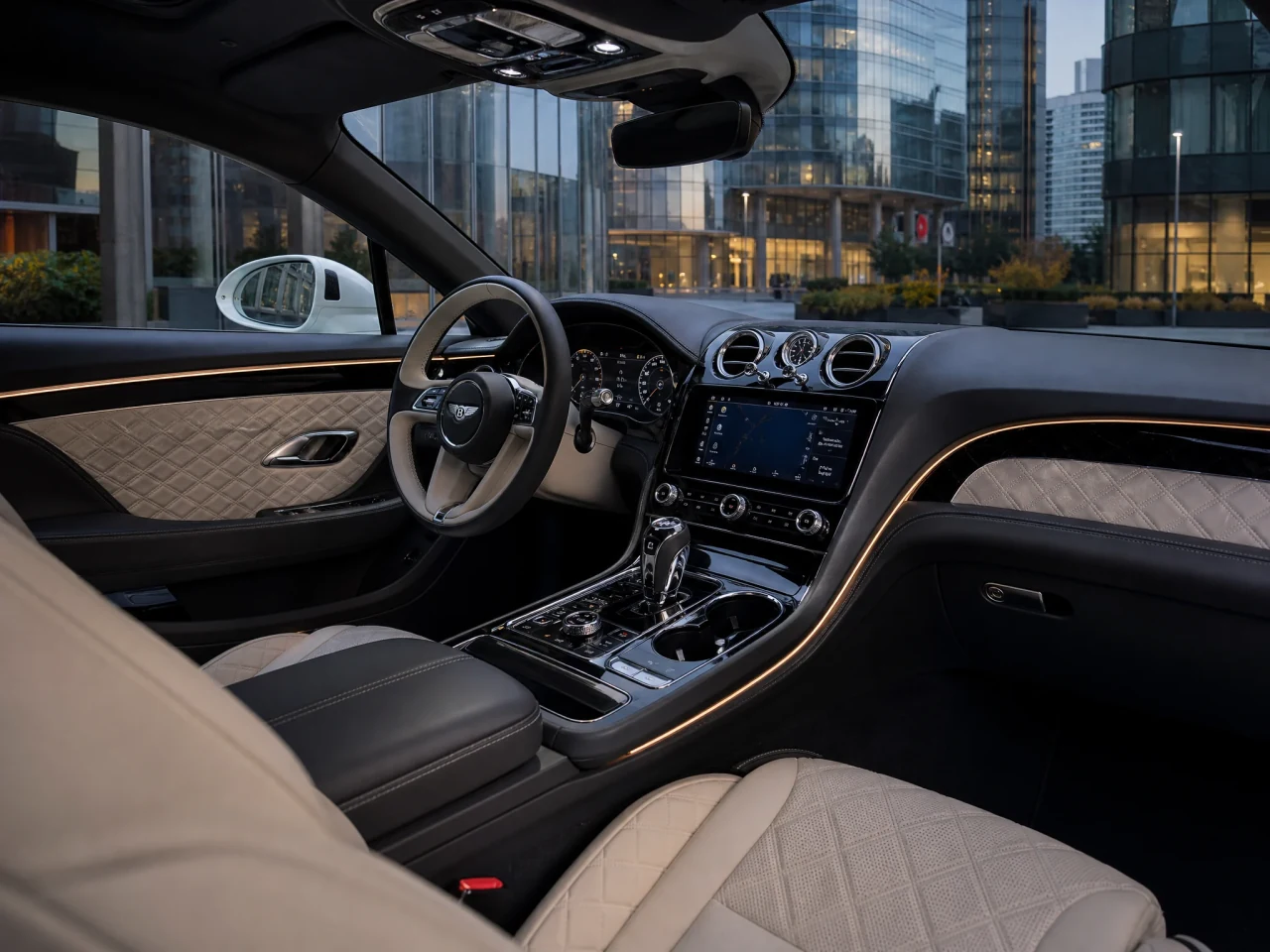 Bentley Continental GT — салон