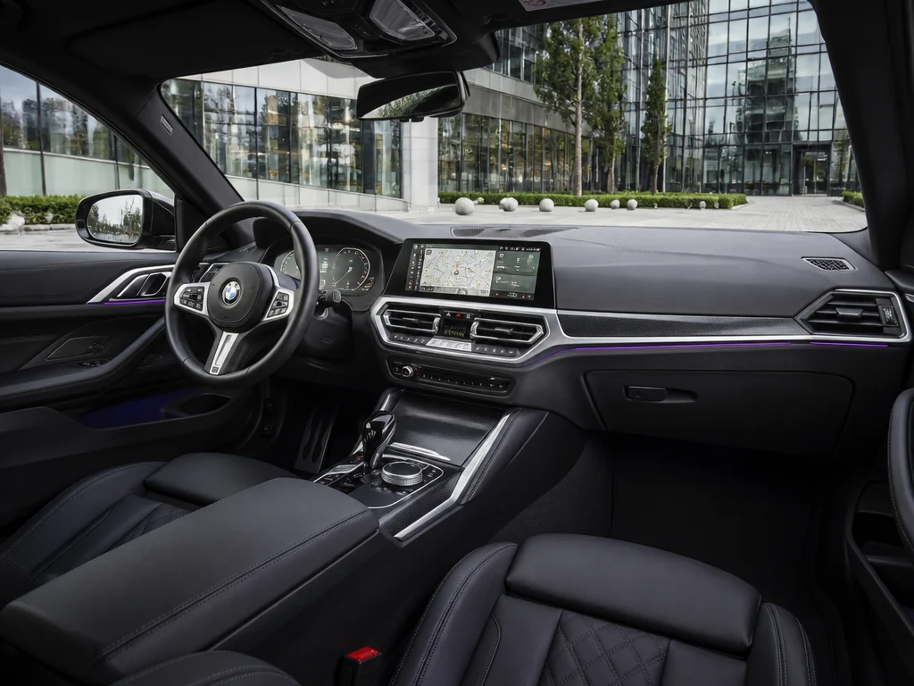 BMW 4 Series — салон