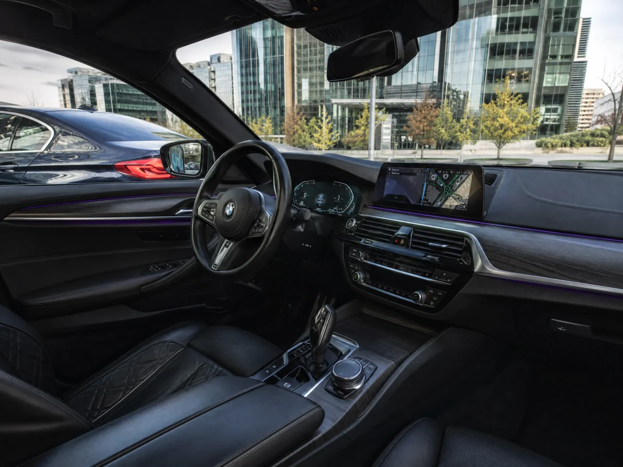 BMW 5 Series — салон
