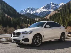 BMW X6 2017 — бүйірінен