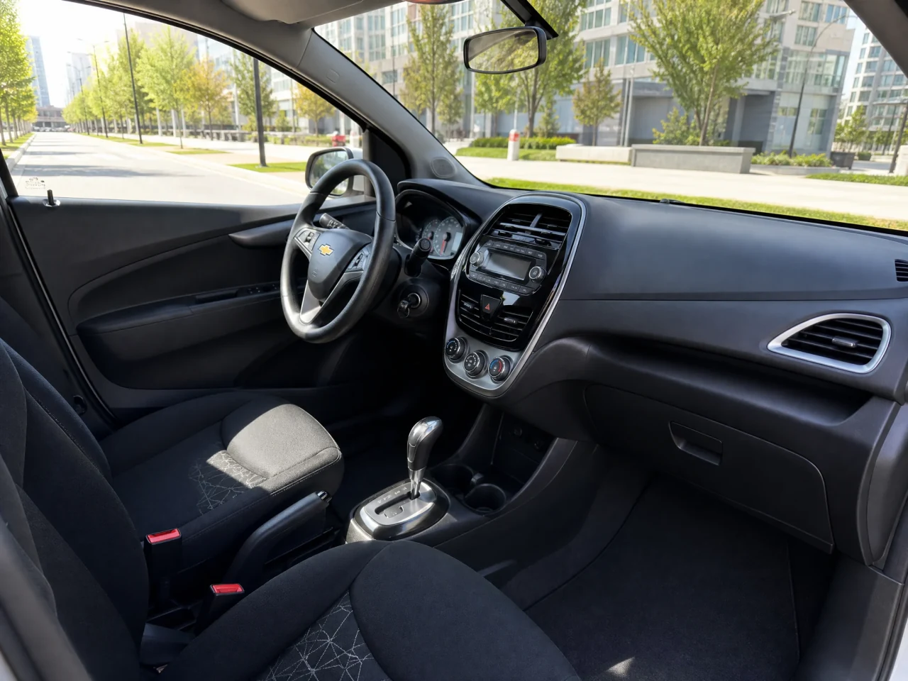 Chevrolet Spark — салон