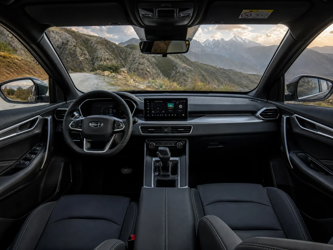 Geely Coolray — салон
