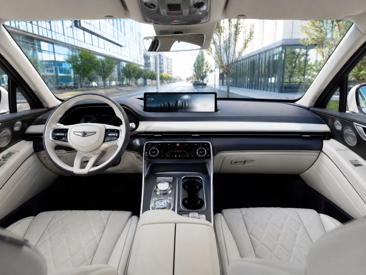 Genesis GV80 — салон