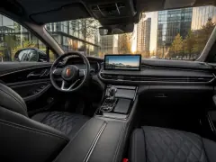 Hongqi H5 2023 — салон