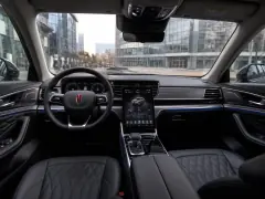 Hongqi HS5 2025 — салон