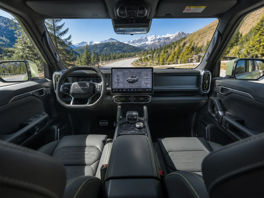 Jetour T2 2026 — салон