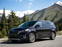 Kia Carnival 2018 — side
