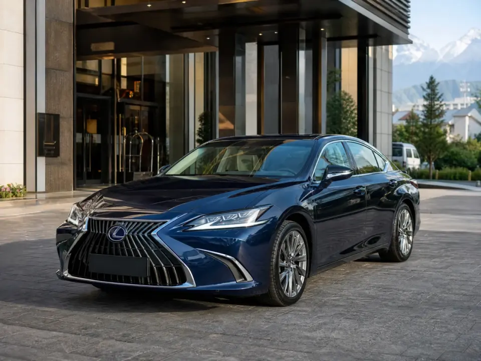 Lexus ES — аренда в Алматы