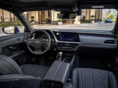 Lexus ES 2022 — салоны
