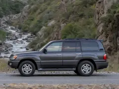 Lexus LX 470 2006 — side