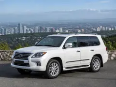 Lexus LX 570 2014 — сбоку