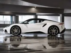 Lotus Emira 2023 — сбоку