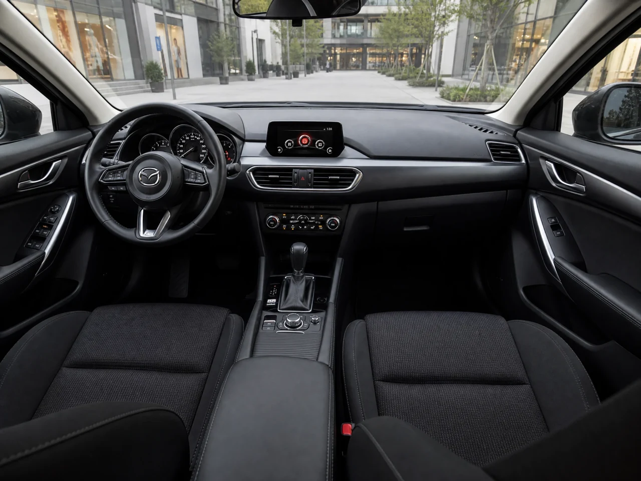 Mazda 6 — салон