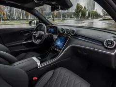 Mercedes-Benz C-Class 2018 — interior