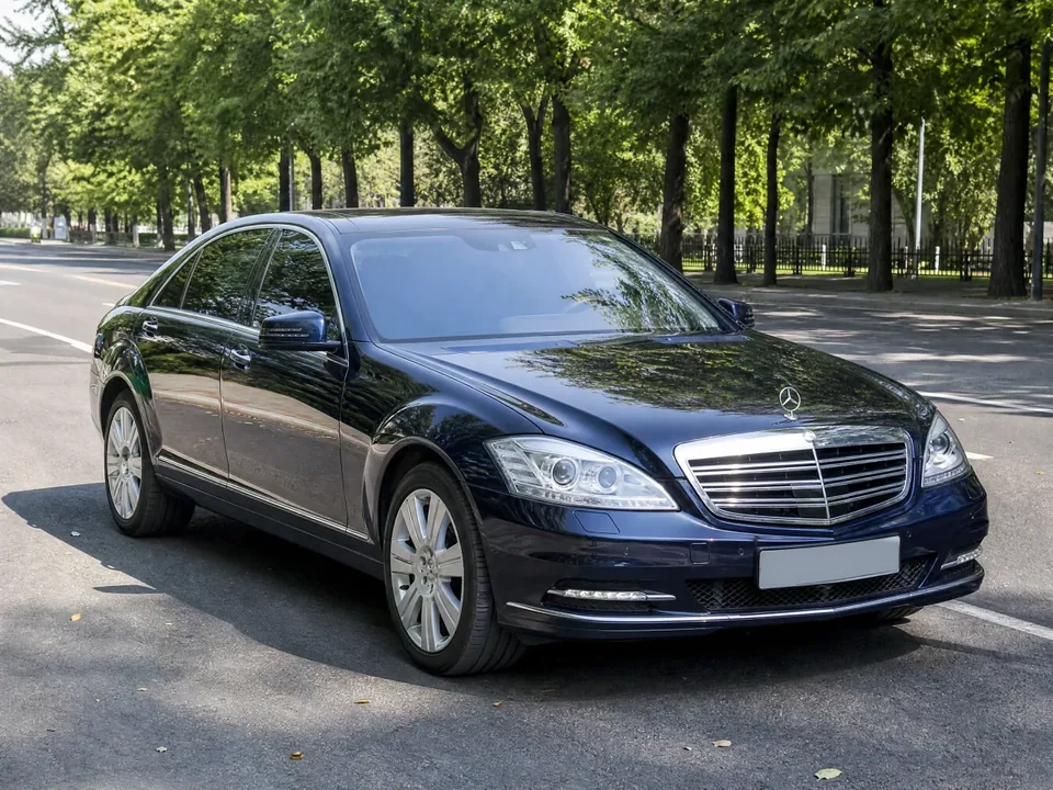 Mercedes-Benz S-Class W221 — аренда в Алматы