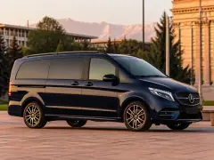 Mercedes-Benz V-Class 2023 — сбоку