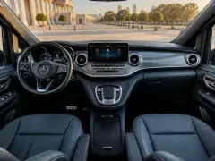 Mercedes-Benz V-Class 2023 — салон
