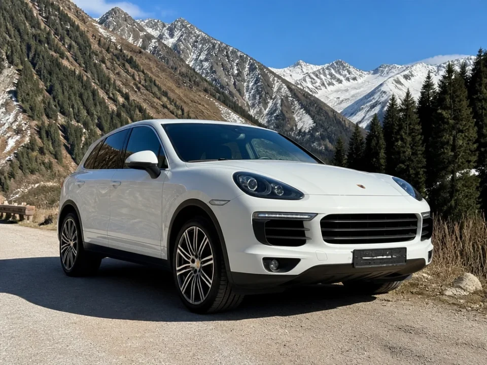 Porsche Cayenne 2016 — аренда в Алматы
