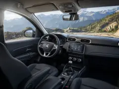 Renault Duster 2021 — interior
