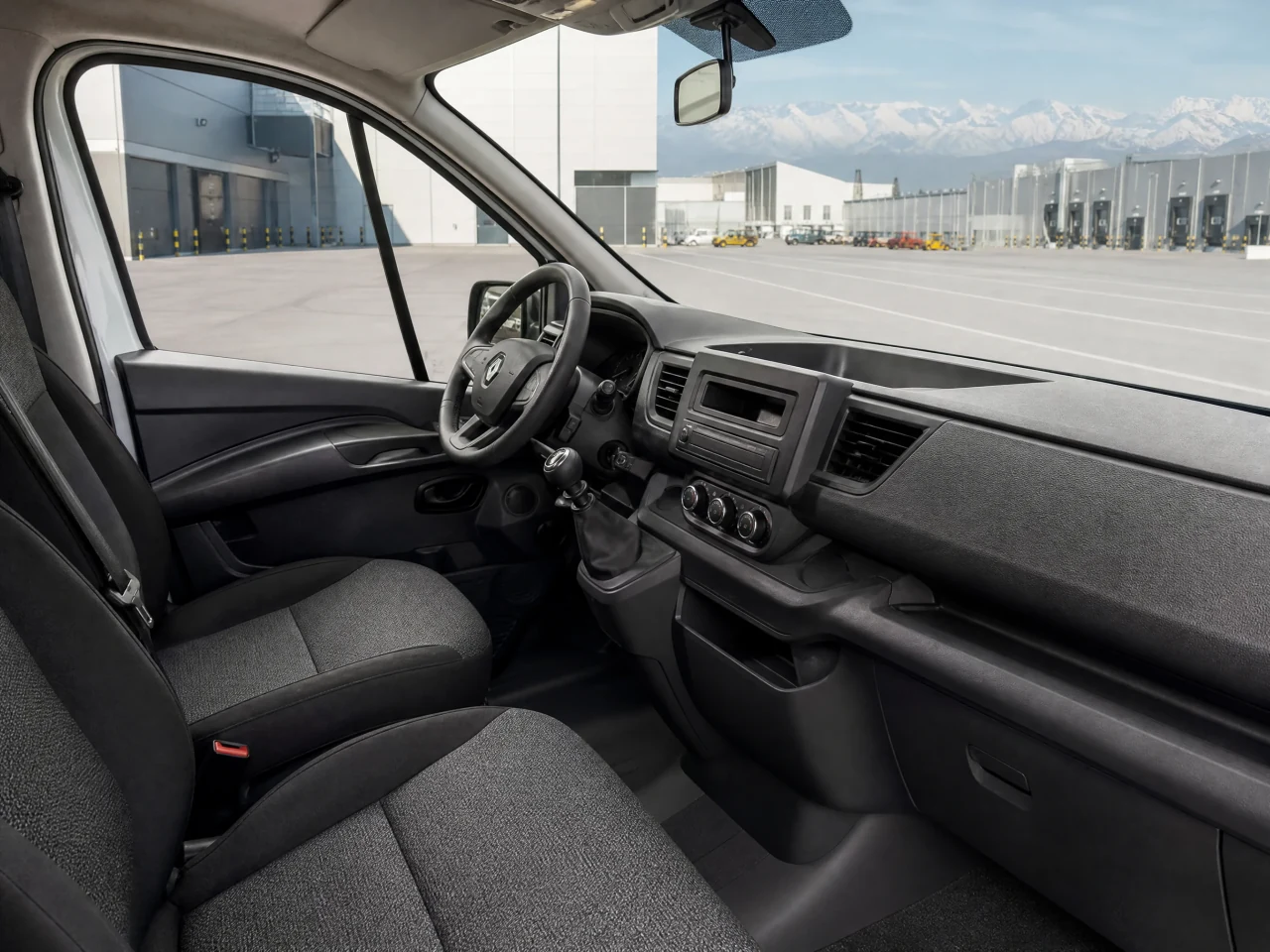 Renault Master — салон