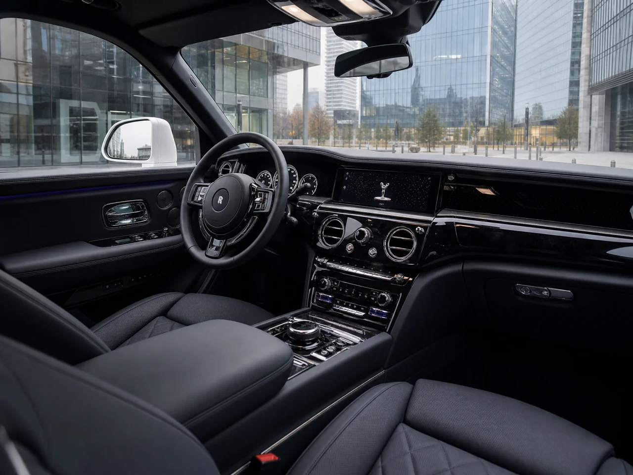 Rolls-Royce Ghost — салон