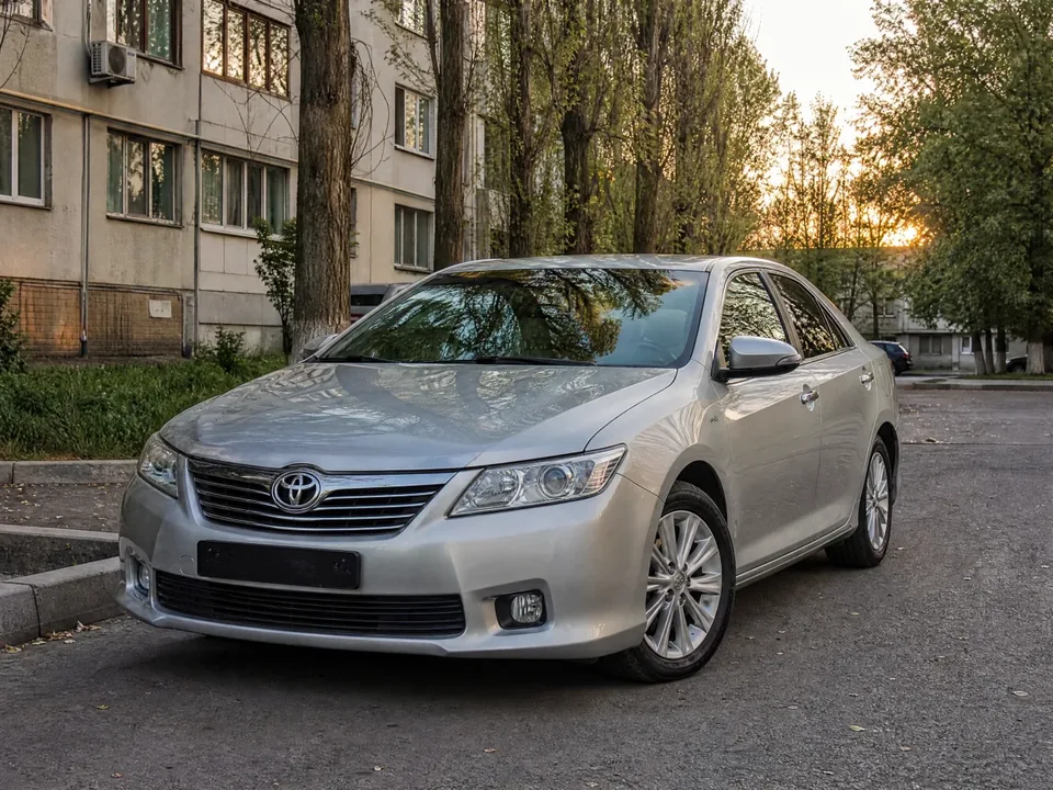 Toyota Camry 50 — аренда в Алматы