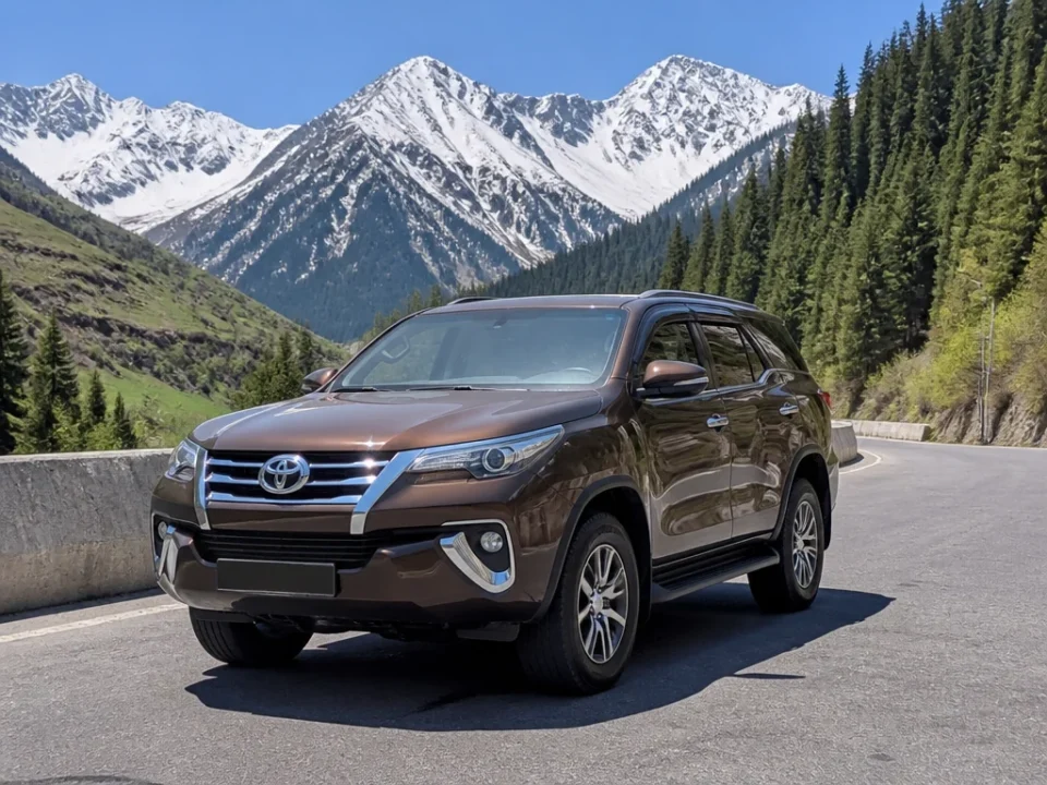 Toyota Fortuner 2017 — аренда в Алматы