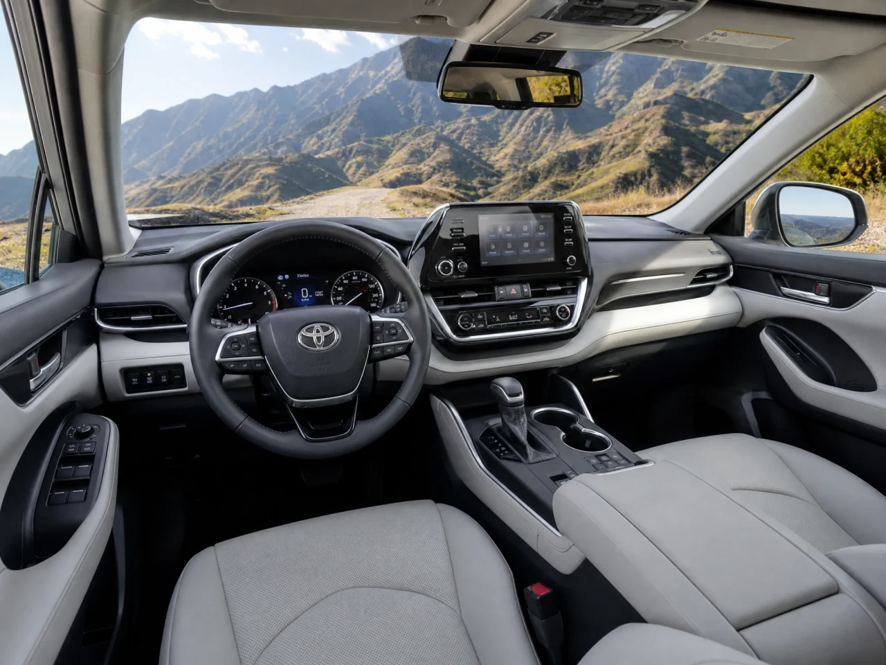 Toyota Highlander — салон