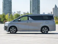 Toyota Vellfire 2021 — сбоку
