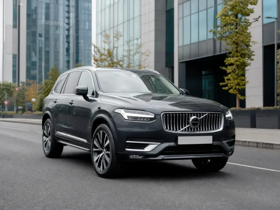Volvo XC90 — аренда в Алматы