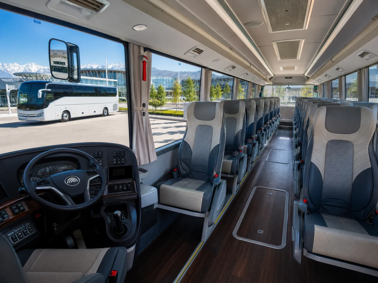 Yutong Tourist Bus — салон